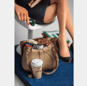Figurine - The Businesswoman